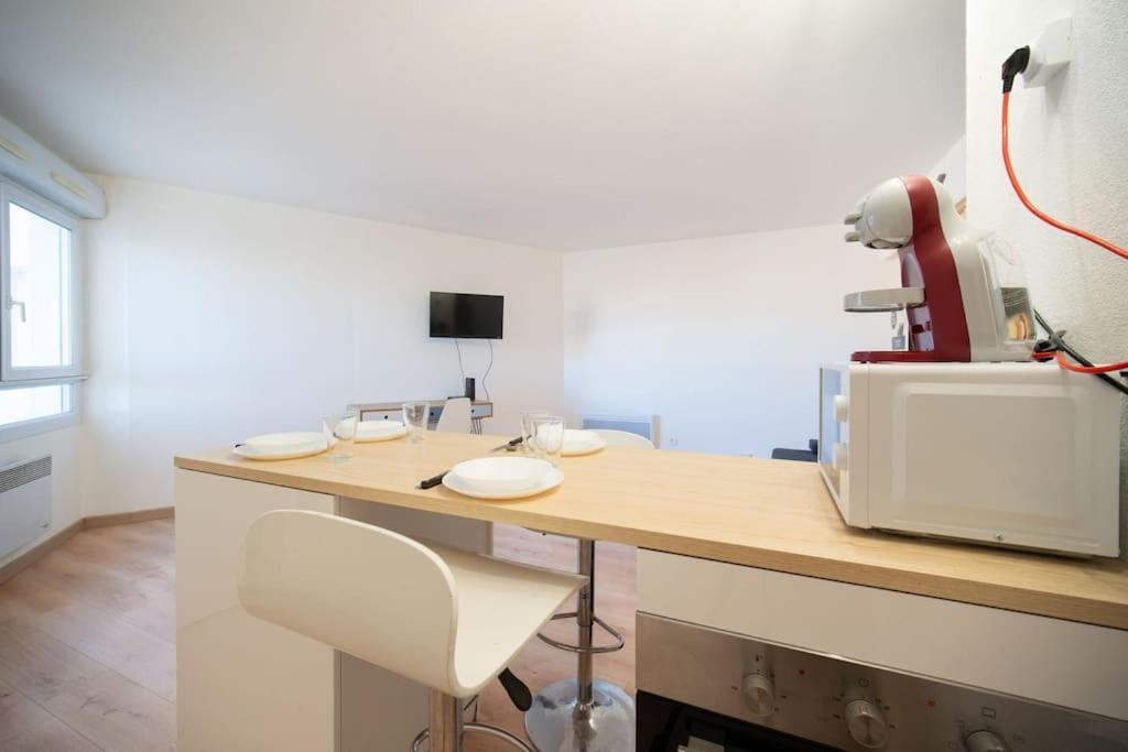Fully Equipped Apartment 2 To 4 People St Charles Marsiglia Esterno foto